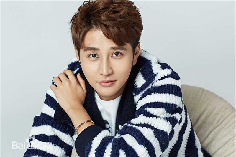 蔡俊涛公益街拍素颜照相册