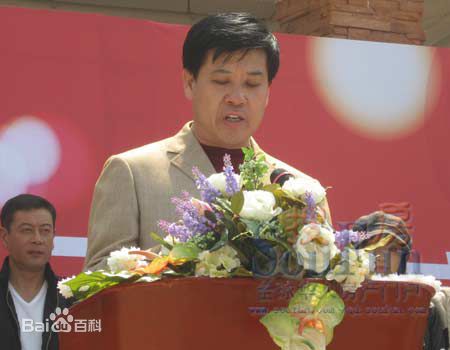 最新张明婕性感图片