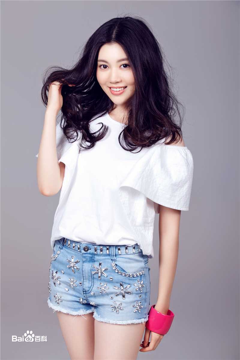 最新张妍(Zhang Yan)壁纸