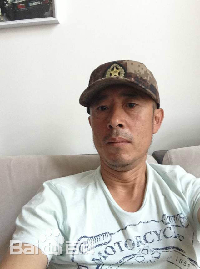 杜建桥(Du Jianqiao)生活照素颜照相册