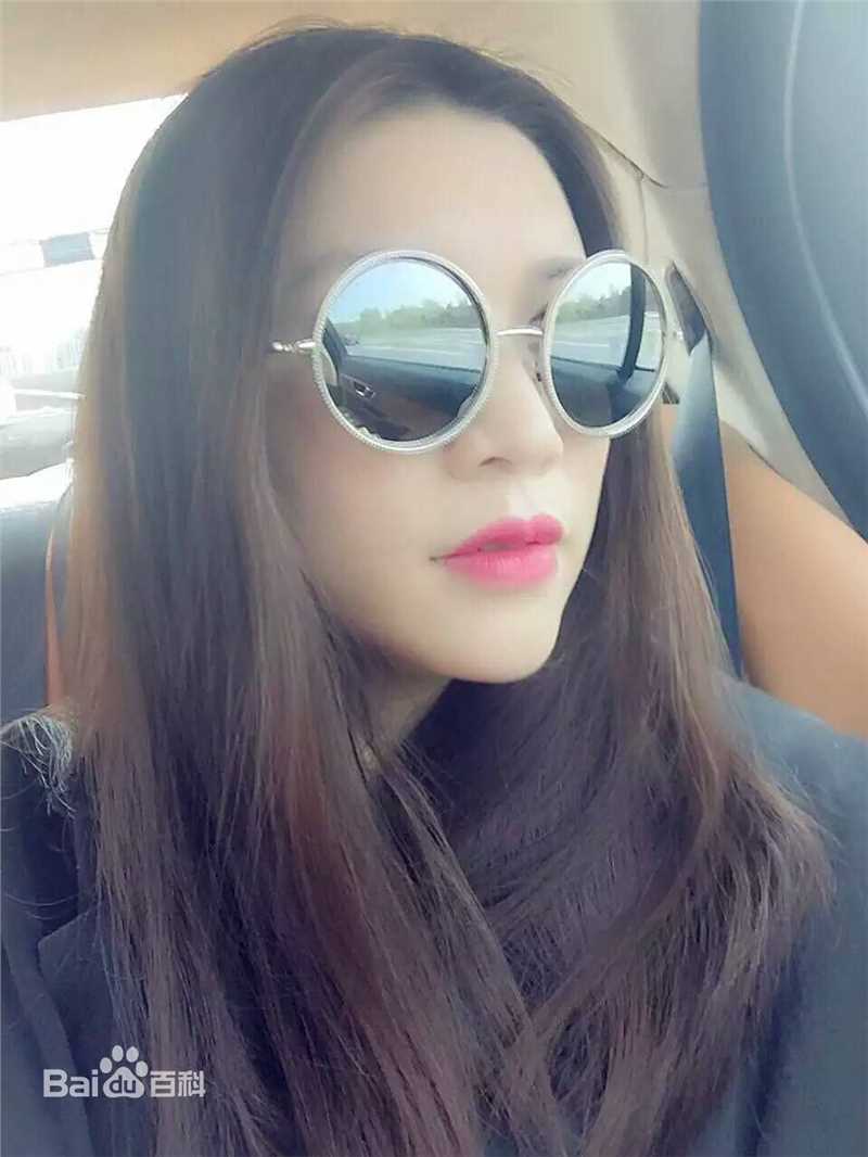 商忆莎生活照生活照