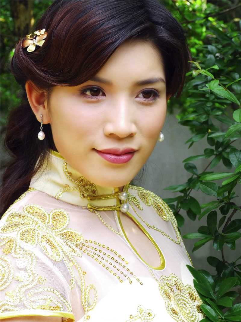 最新商忆莎在《真爱一生》饰项花中的壁纸