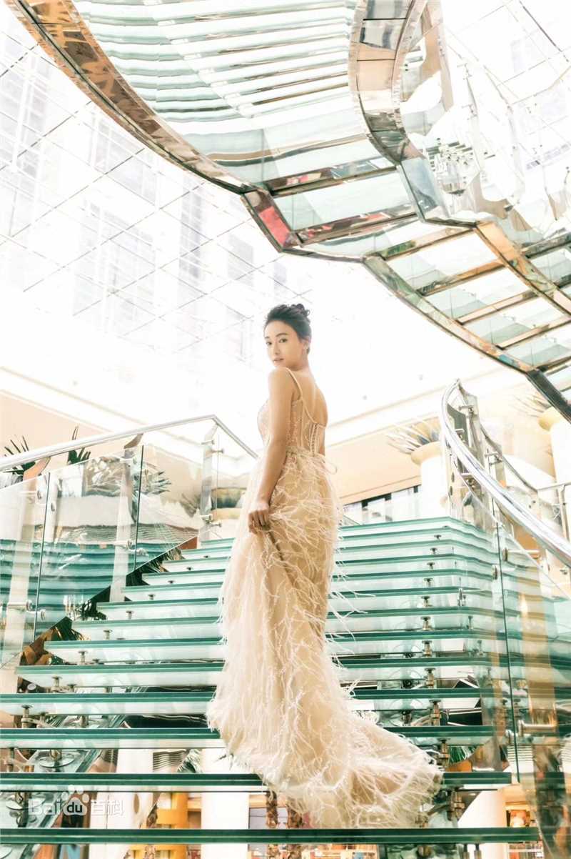 吴谨言上海电影节图片图册