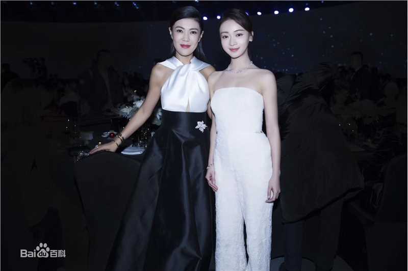 吴谨言芭莎珠宝夜宴前后照片