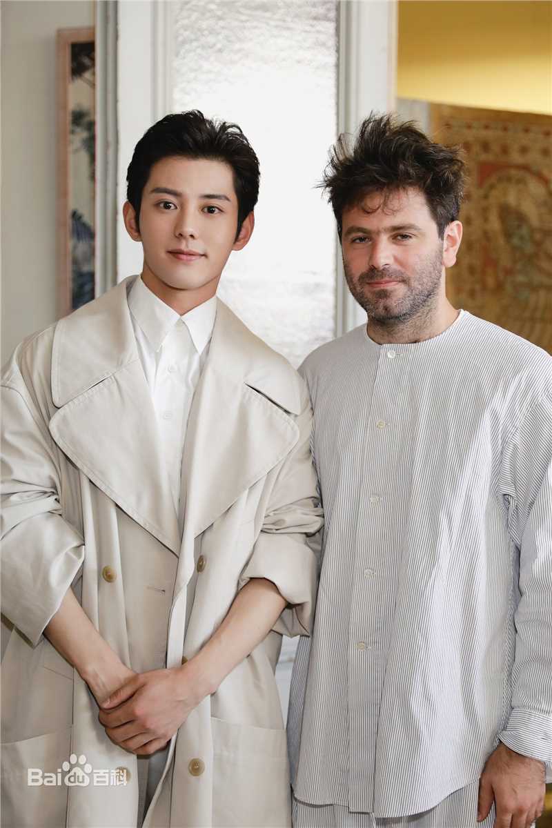 蓝博巴黎时装周Hed Mayner生活照相册