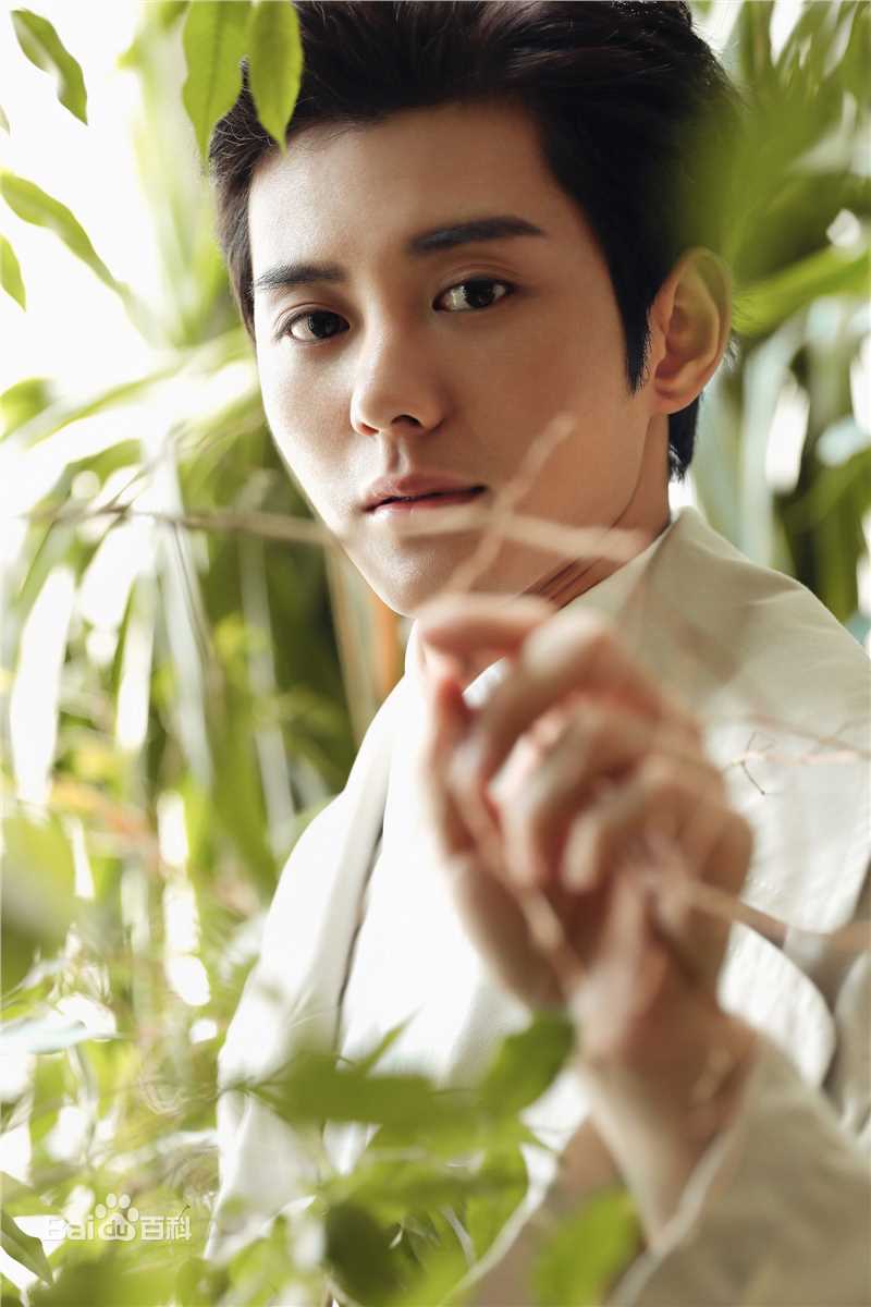 蓝博巴黎时装周Hed Mayner生活照相册