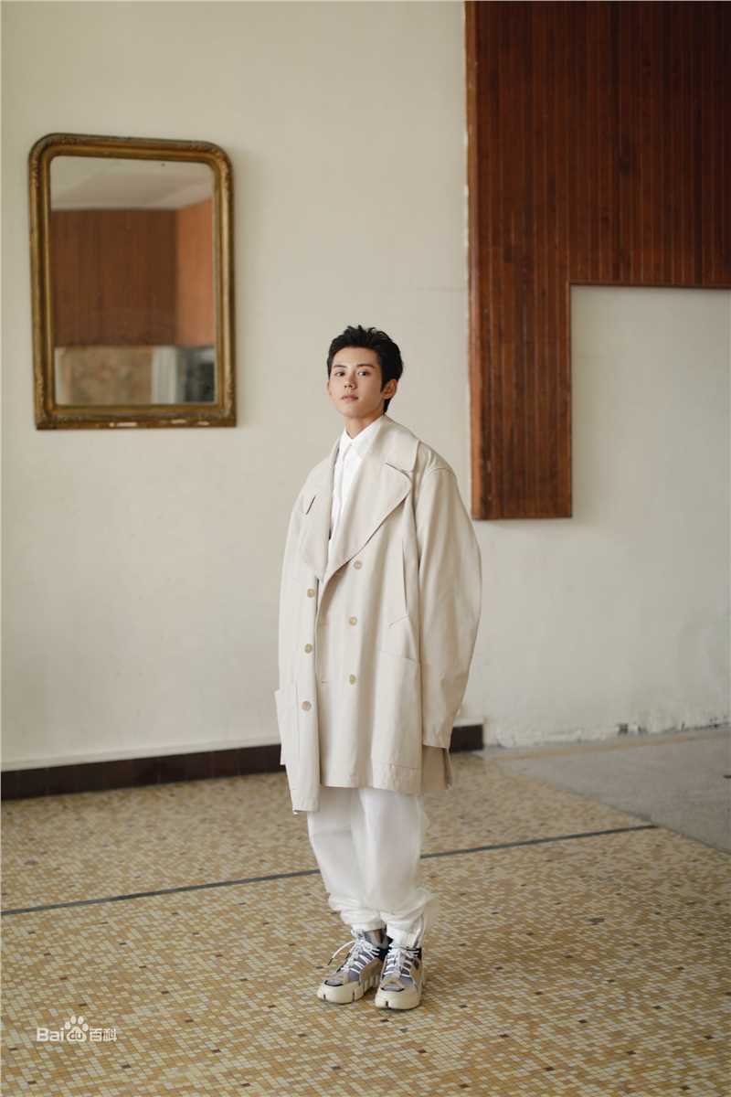 蓝博巴黎时装周Hed Mayner生活照相册