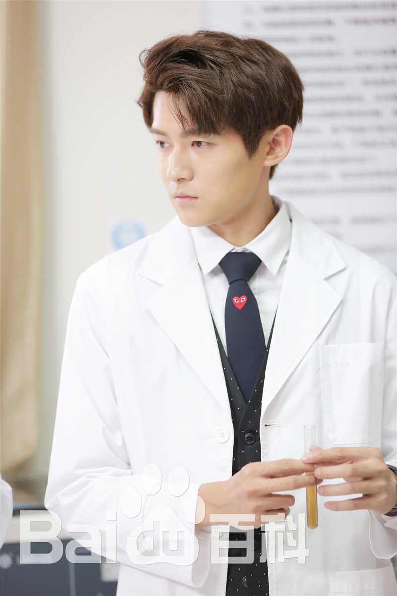 佟梦实(Thomas)《别那么骄傲》剧照