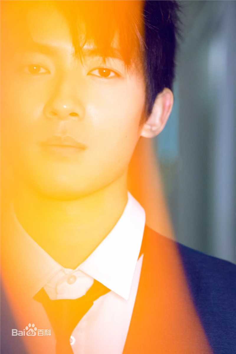 佟梦实(Thomas)最新X活动图集