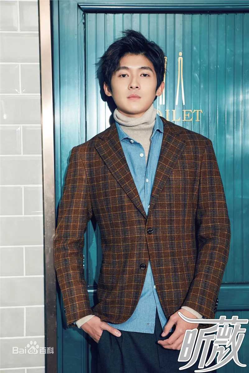 佟梦实(Thomas)X昕薇图片图册