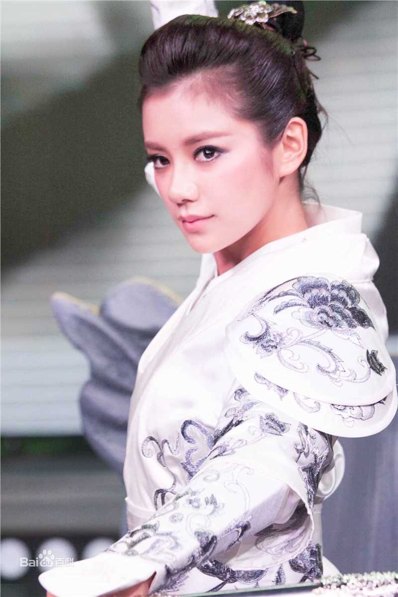 伊一(Eleven)前后照片