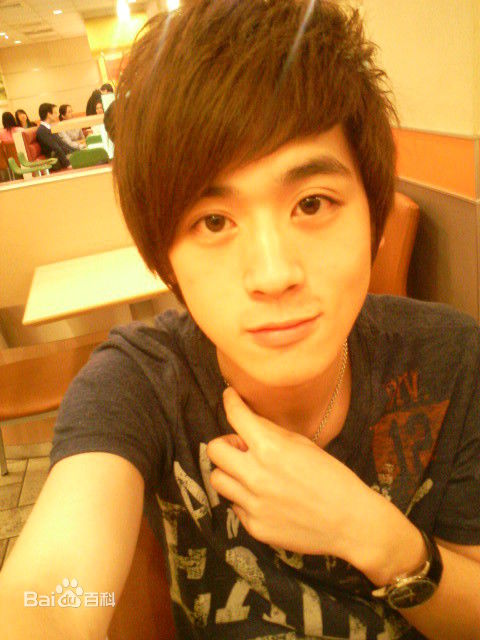 最新吴思贤(WU SI XIAN)壁纸