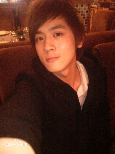 最新吴思贤(WU SI XIAN)壁纸