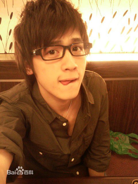 最新吴思贤(WU SI XIAN)壁纸