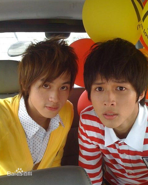 吴思贤(WU SI XIAN)出行照壁纸壁纸