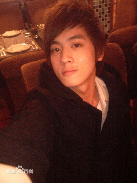 吴思贤(WU SI XIAN)生活照素颜照相册