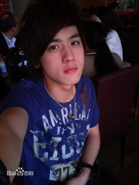 吴思贤(WU SI XIAN)生活照素颜照相册