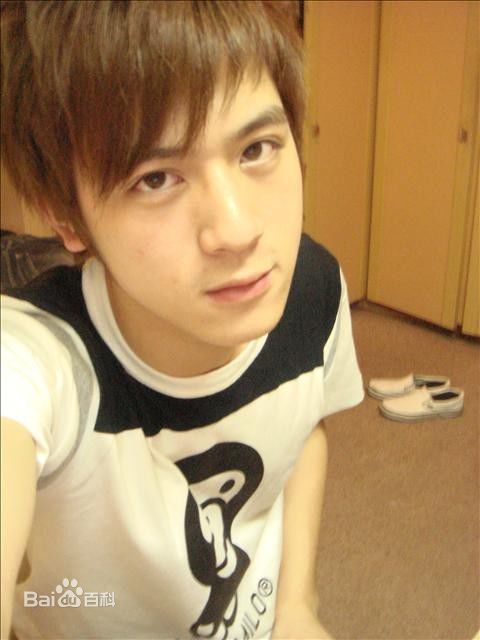 吴思贤(WU SI XIAN)生活照素颜照相册