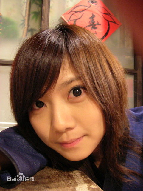 蔡黄汝(Mini)生活中的图册