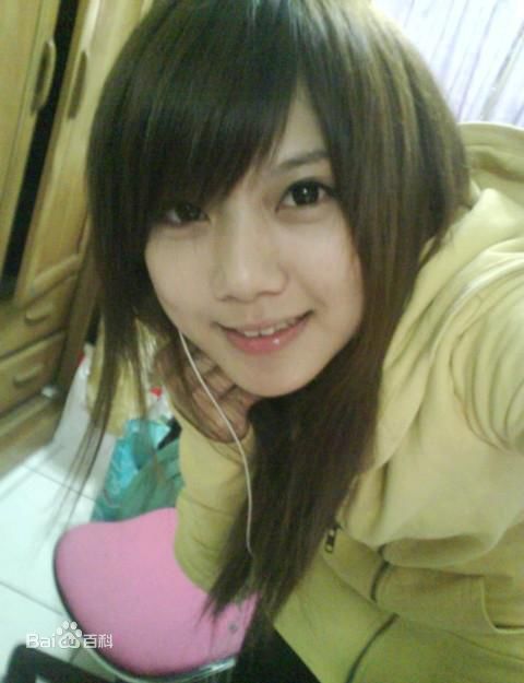 蔡黄汝(Mini)生活中的图册