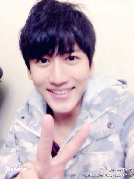 最全孙沁岳(Yorke)壁纸