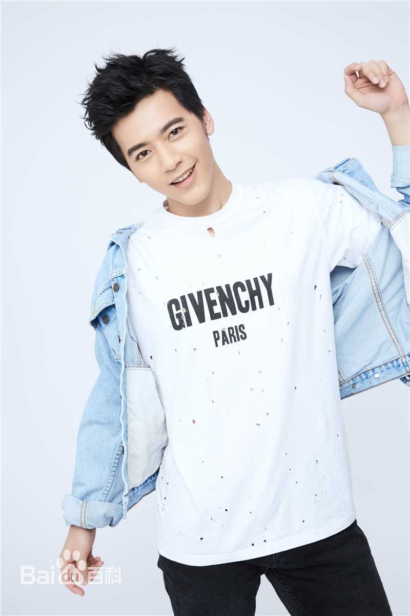 李宗霖(Chung Lin)宣传照壁纸壁纸