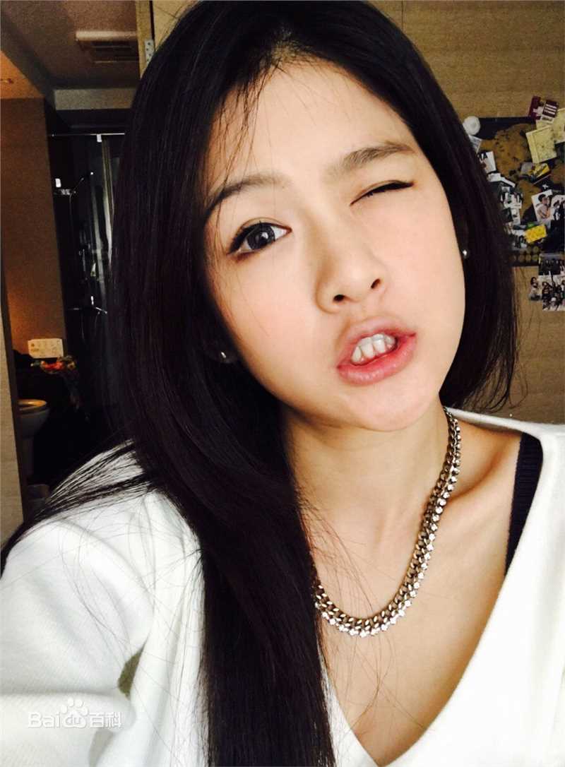 最全向以丞壁纸