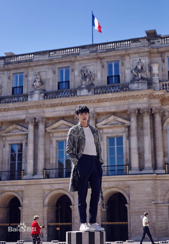 徐开骋(Xu Kaicheng)街拍大片性感图片图集