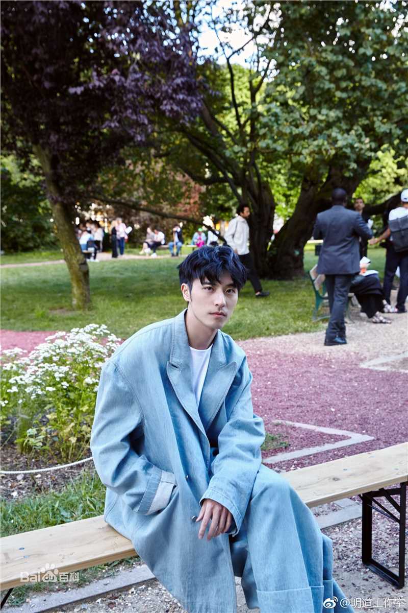 徐开骋(Xu Kaicheng)巴黎时装周壁纸壁纸