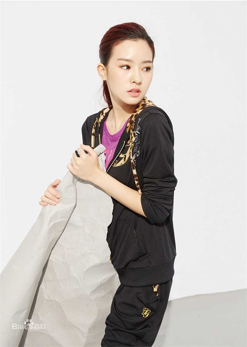 陈语安(Katie Chen Yuan)代言服装品牌壁纸壁纸