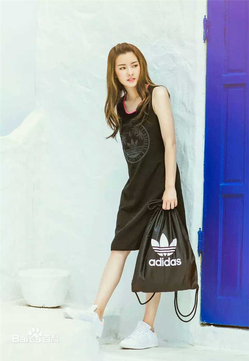 陈语安(Katie Chen Yuan)代言服装品牌壁纸壁纸