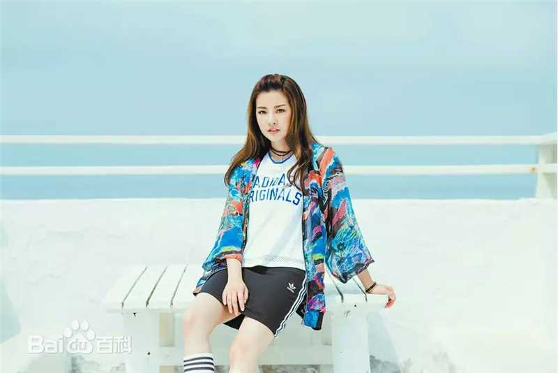 陈语安(Katie Chen Yuan)代言服装品牌壁纸壁纸