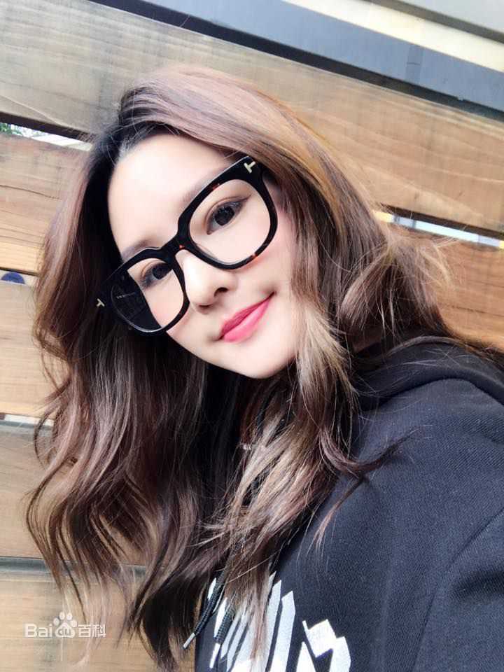 陈语安(Katie Chen Yuan)生活照性感图片图集