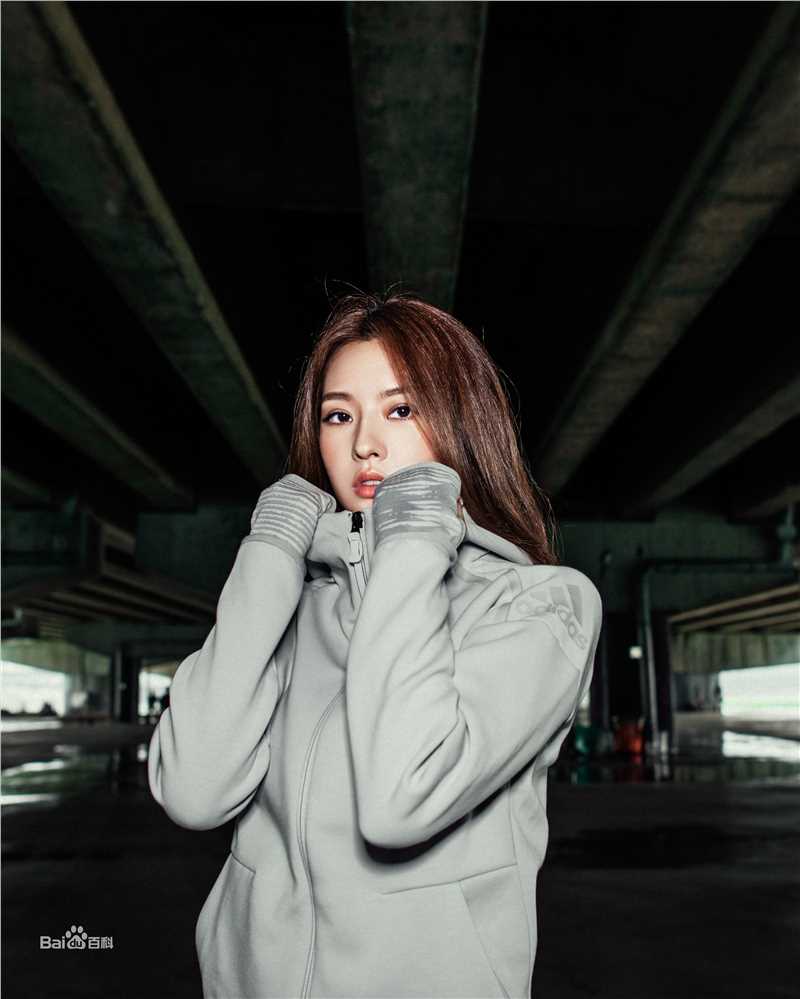 陈语安(Katie Chen Yuan)生活照性感图片图集