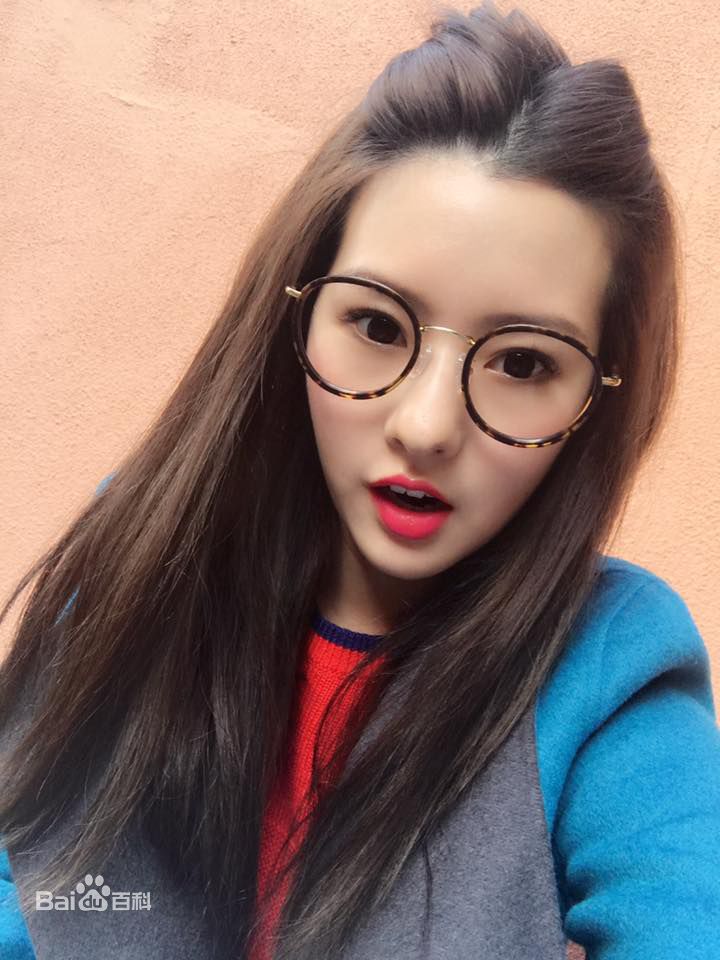 陈语安(Katie Chen Yuan)生活照性感图片图集