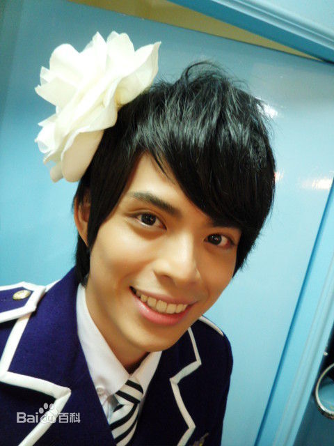 最新利昂霖(Eric)性感图片