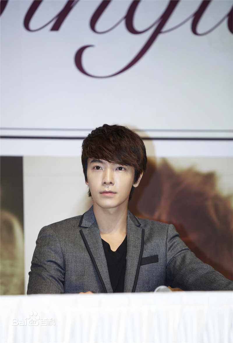 高清李东海(Lee Dong Hae)图片