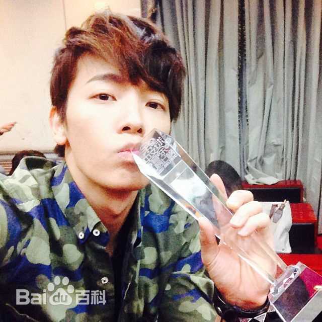 高清李东海(Lee Dong Hae)图片