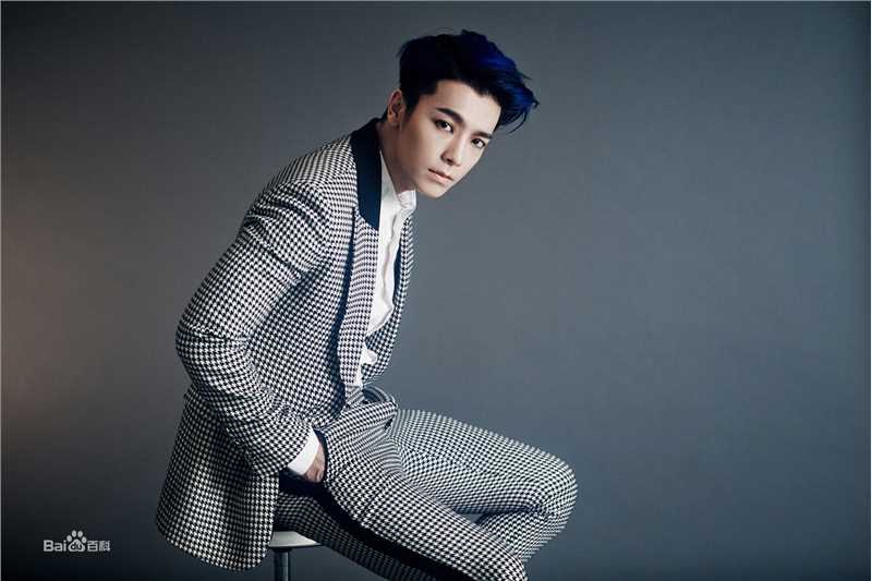 李东海(Lee Dong Hae)专辑造型壁纸壁纸