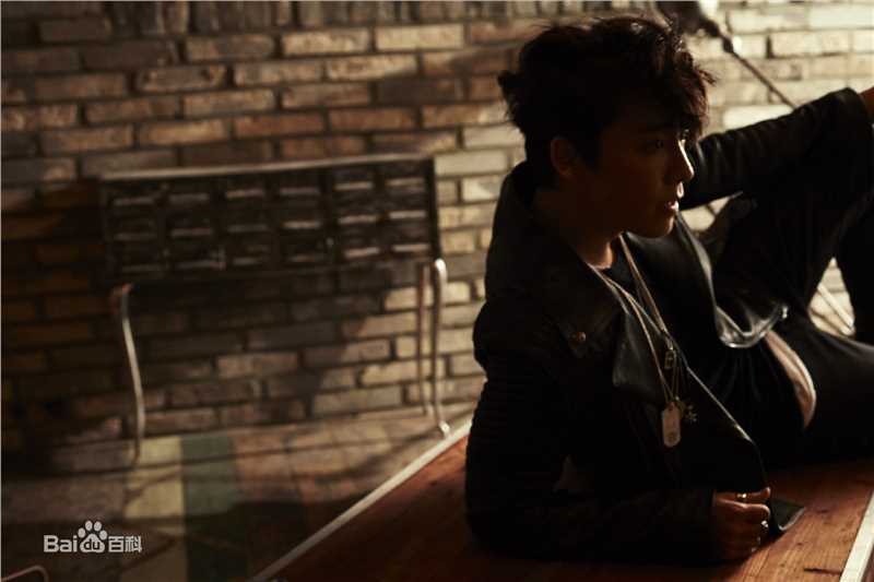 李东海(Lee Dong Hae)专辑造型壁纸壁纸