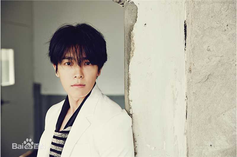 李东海(Lee Dong Hae)专辑造型壁纸壁纸