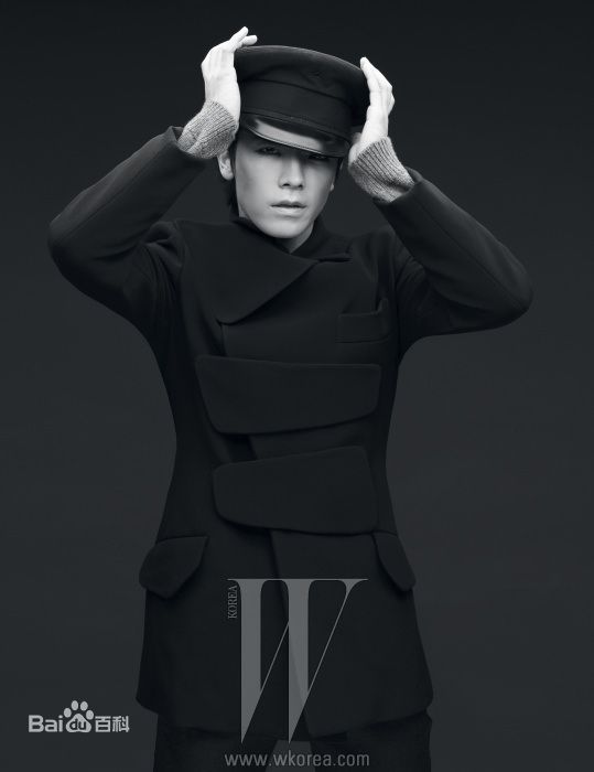 李东海(Lee Dong Hae)前后照片