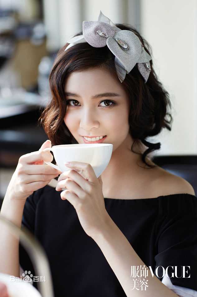 宋妍霏(cecilia boey)2016VOGUE前后照片