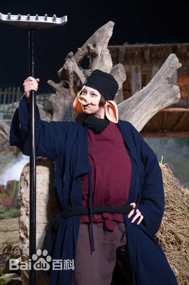 精选宋妍霏(cecilia boey)在湖南卫视《一年级大学季》中的图册