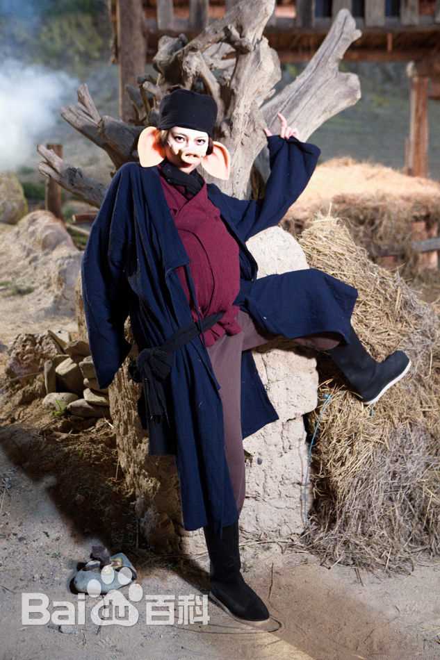 精选宋妍霏(cecilia boey)在湖南卫视《一年级大学季》中的图册