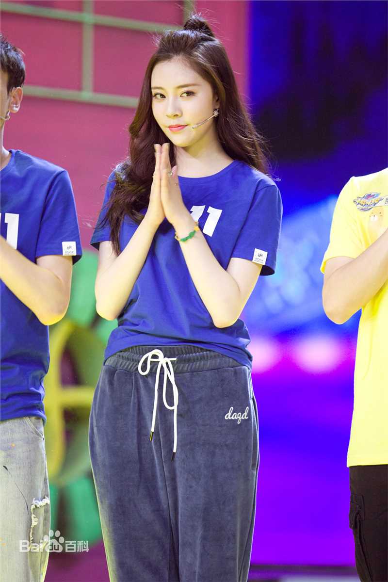 高清宋妍霏(cecilia boey)在爱奇艺《大牌对王牌》中的图集