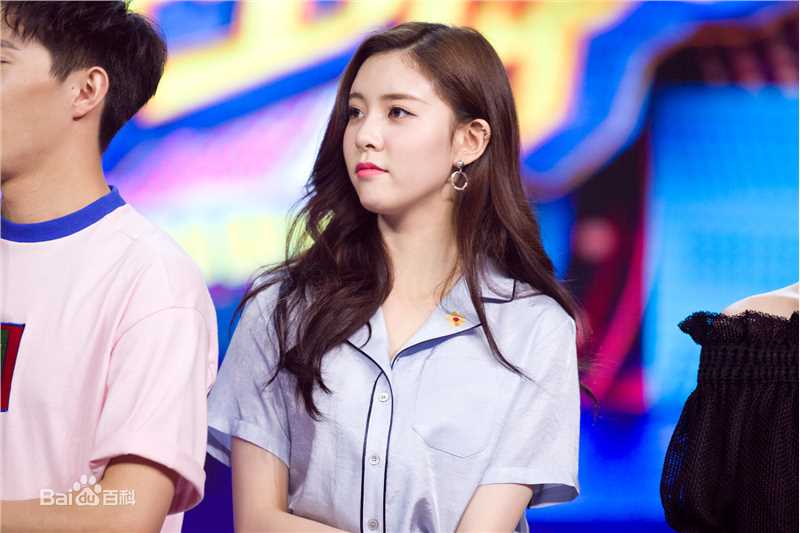 高清宋妍霏(cecilia boey)在爱奇艺《大牌对王牌》中的图集