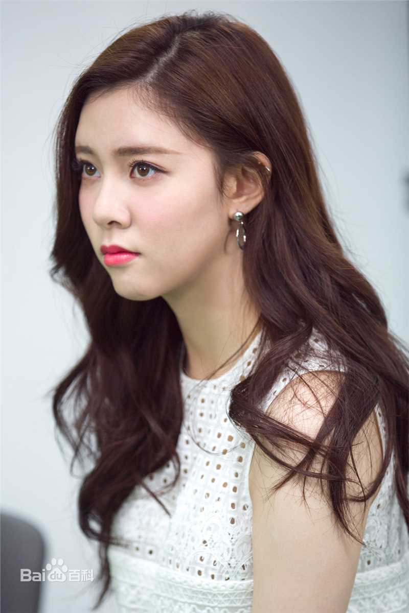 高清宋妍霏(cecilia boey)在爱奇艺《大牌对王牌》中的图集