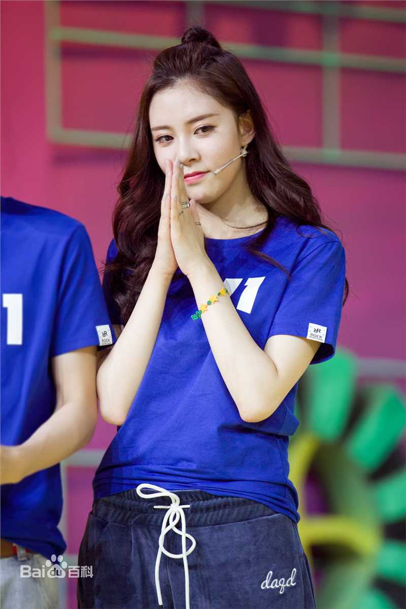 高清宋妍霏(cecilia boey)在爱奇艺《大牌对王牌》中的图集