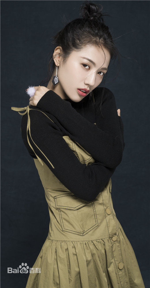 最新董琦(kiki)壁纸